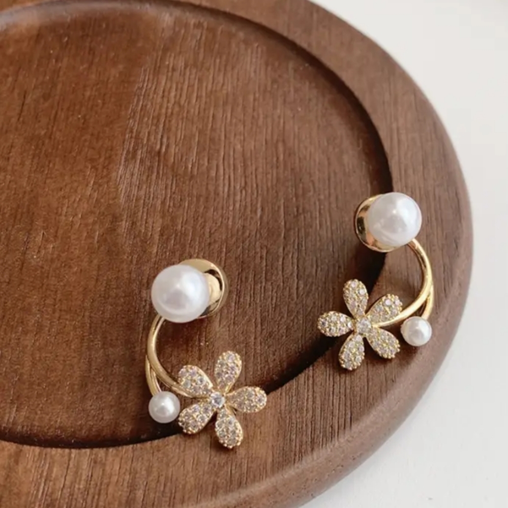 Pearl Flower Earrings New Trendy Women's Small Earrings